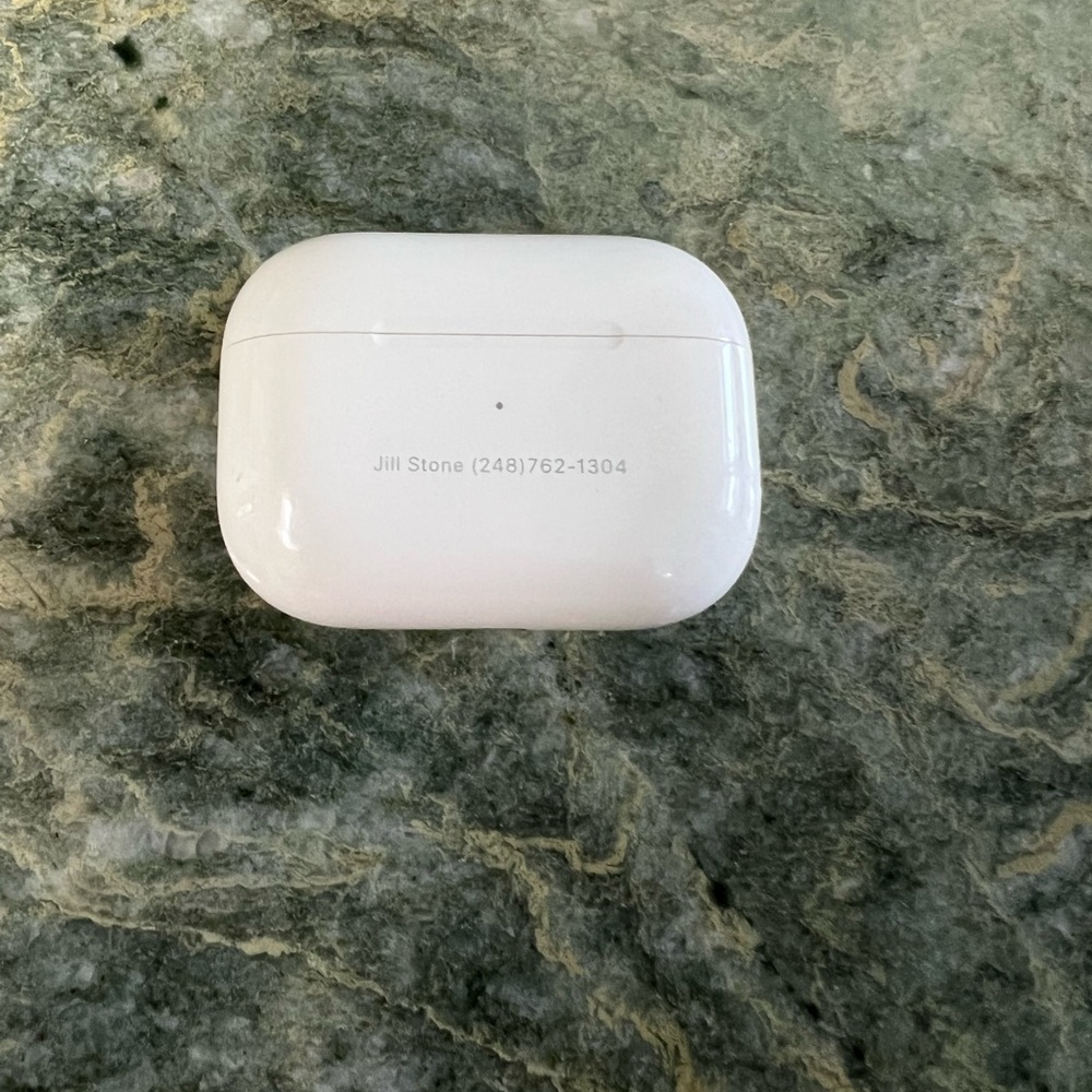 White Wireless Earbuds Case